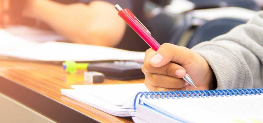 Simulasi Latihan dan Evaluasi Mandiri: Strategi Efektif Menaklukkan Ujian Akademik