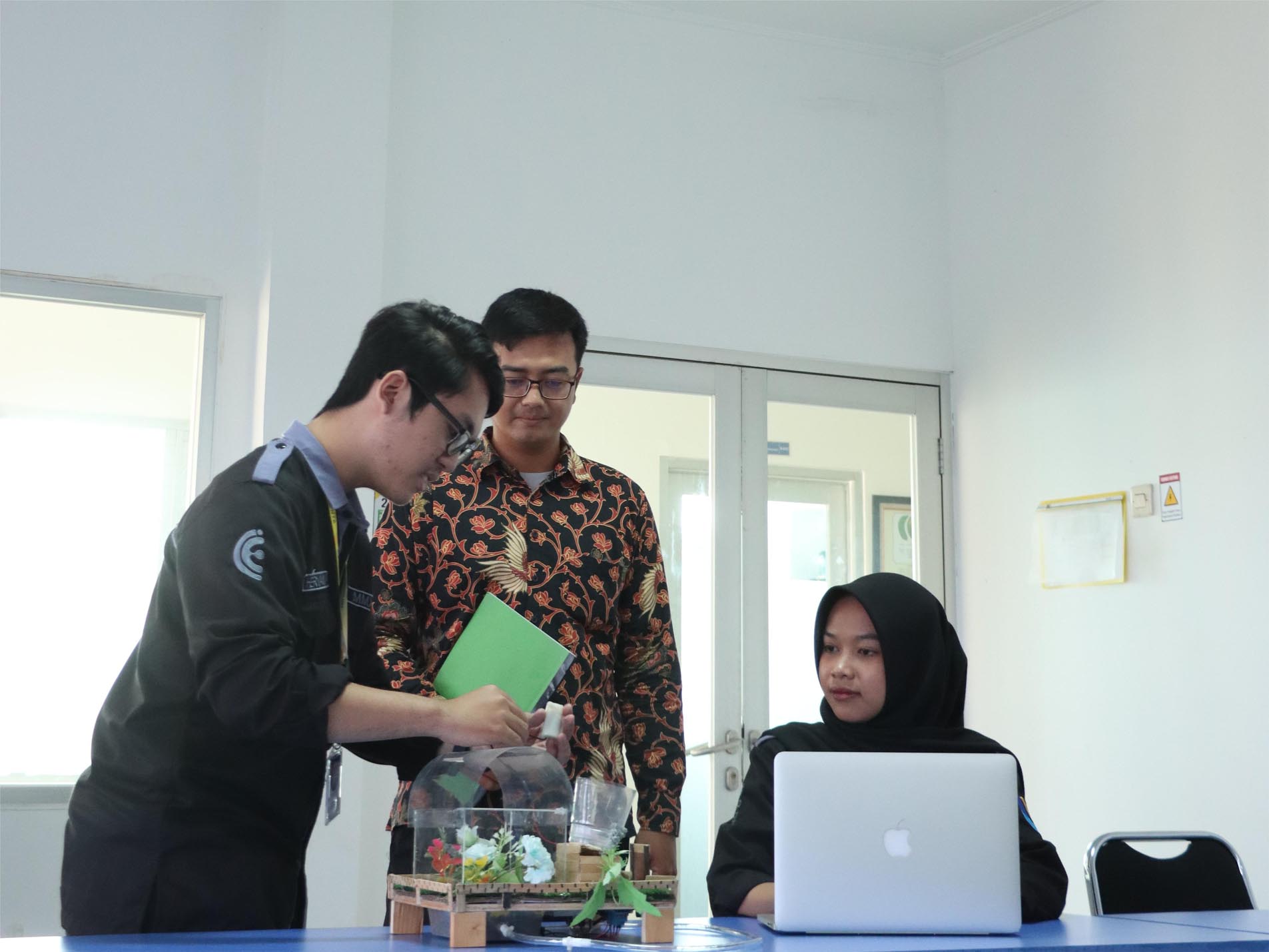 Kenapa Teknik Industri di Bandung Menjadi Pusat Inovasi untuk Smart Manufacturing?