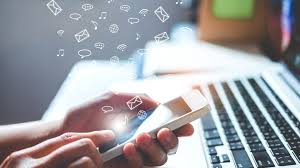 Komentar Sosmed Positif Membantu Penjualan Produk Online
