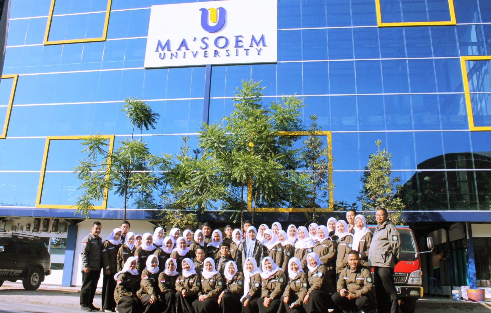 Mau Jadi Anak Gaul Bandung? Masuk Kampus Ini Aja!