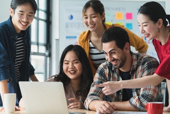 Transformasi Digital dalam Bisnis Anak Muda: Dari Ide ke Aksi