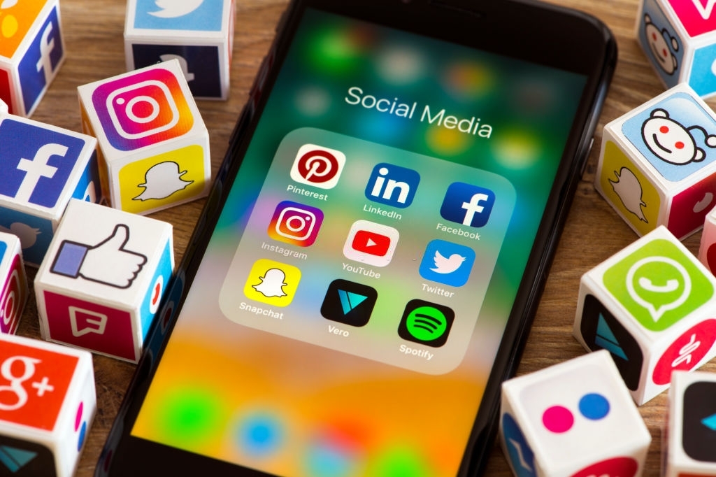 Jasa Social Media di Balik Layar: Kisah Para Strategis Digital yang Membentuk Dunia Online
