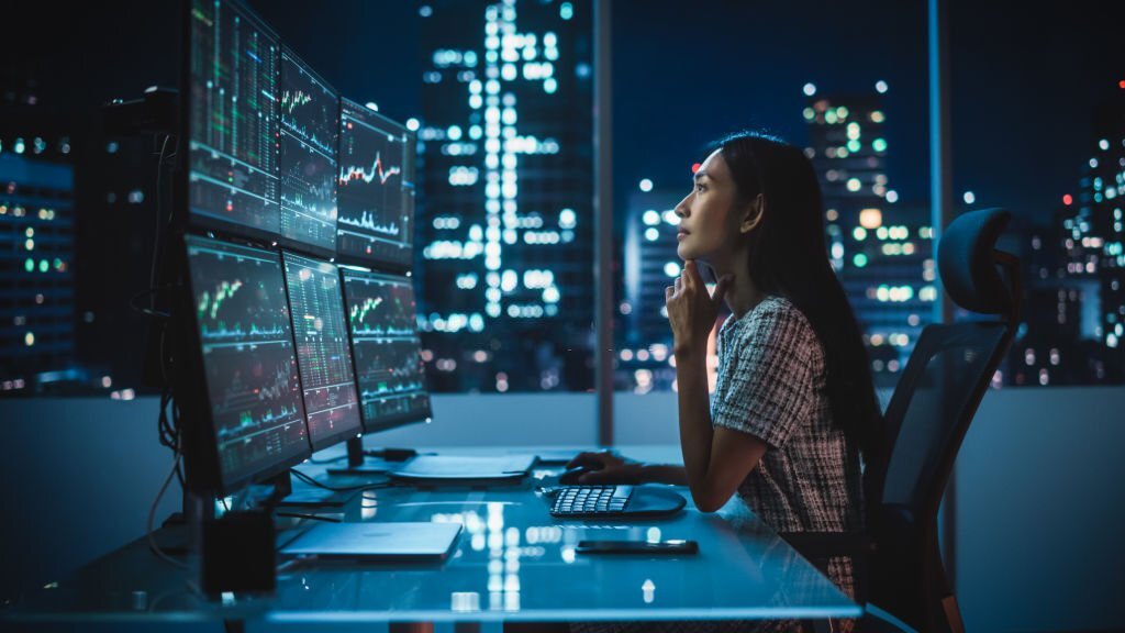 Meningkatkan Keberhasilan Trading Harian Melalui Promosi di Sosmed Bersama Rajakomen.com