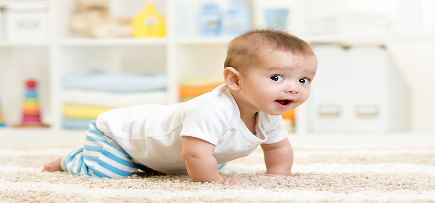 Pastikan Tumbuh Kembang Bayi Normal Selama Pandemi dan Segera Ganti Merk Popok Jika Ada Iritasi